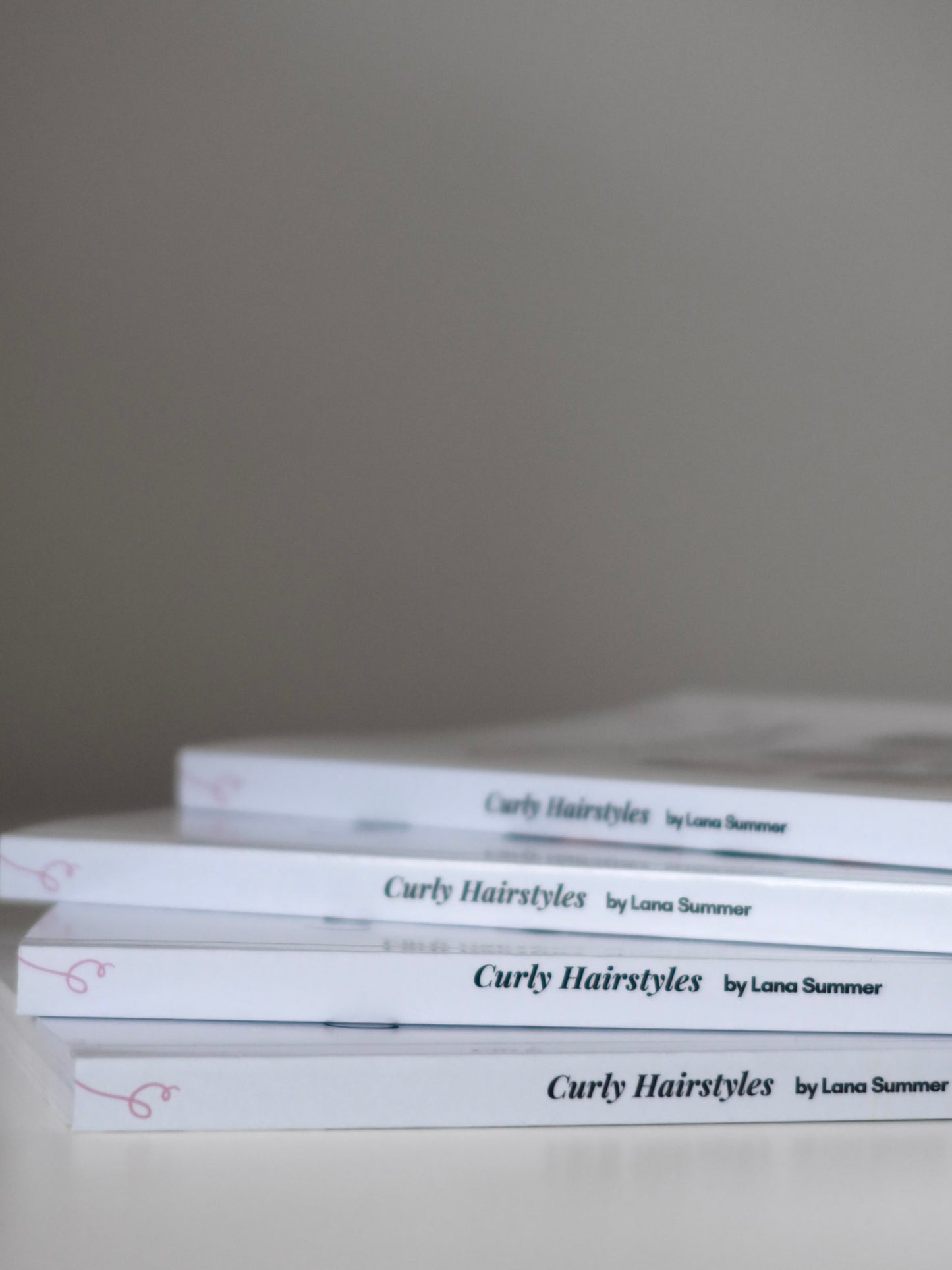 Curly Hairstyles of Curlstagram PAPERBACK