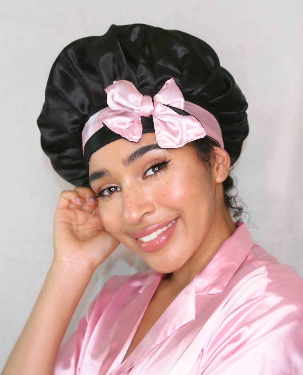 Reversible Silky Satin Bonnet with ribbon - Pink